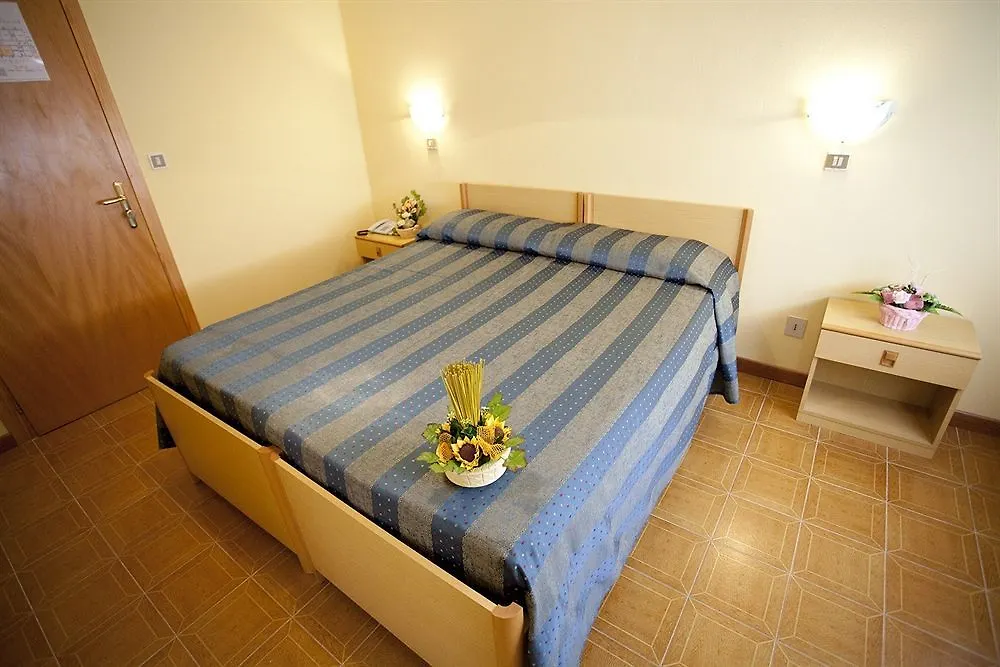 Hotel Villa Moderna Parma 3*,